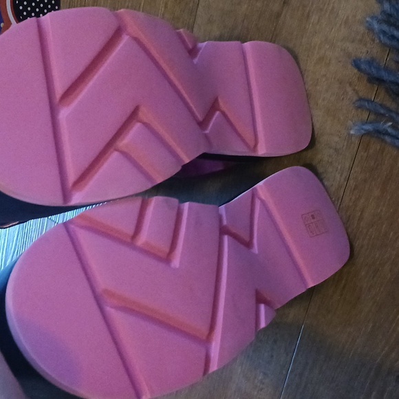 Irregular Choice Hello Kitty Cavern Platform Boots Size 39/8.5 - Picture 9 of 16